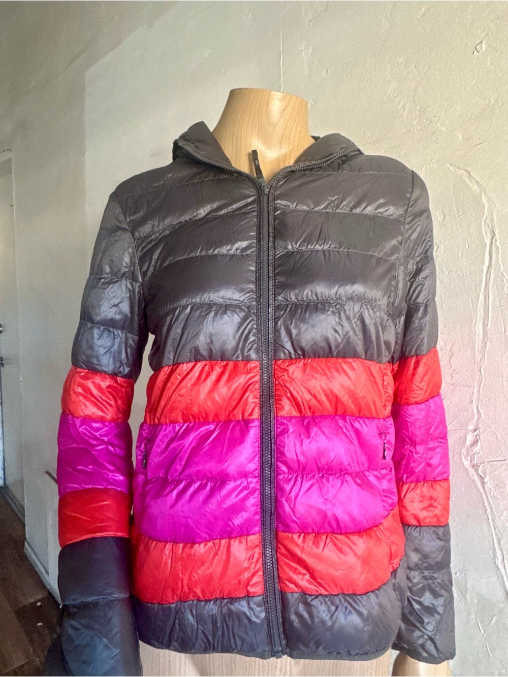 Uniqlo Ultra Light Down Colorblock Puffer Jacket Hooded Full Zip Size M